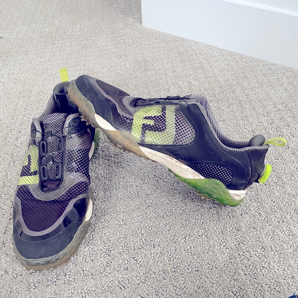 FootJoy freestyle golf shoe